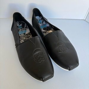 TOMS x Star Wars Black Leather Slip on Shoes sz 8 Stormtrooper Darth Vader